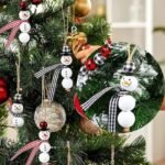 80 dekoratyvinių kalėdinių medinių karoliukų 20 mm - Image 3